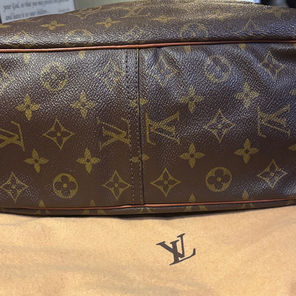 Louis Vuitton GM Marceau Messenger Bag Vintage w/ COA - Picture 15 of 16